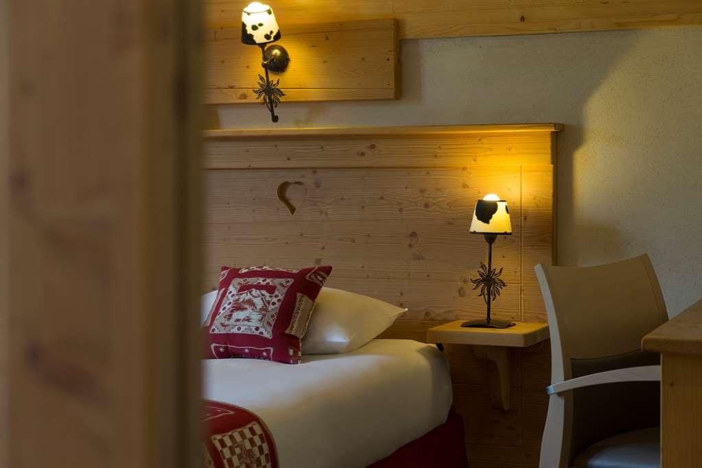 Chalet Htel Le Beausoleil The Originals Relais Hotel Fontcouverte-la-Toussuire Room photo